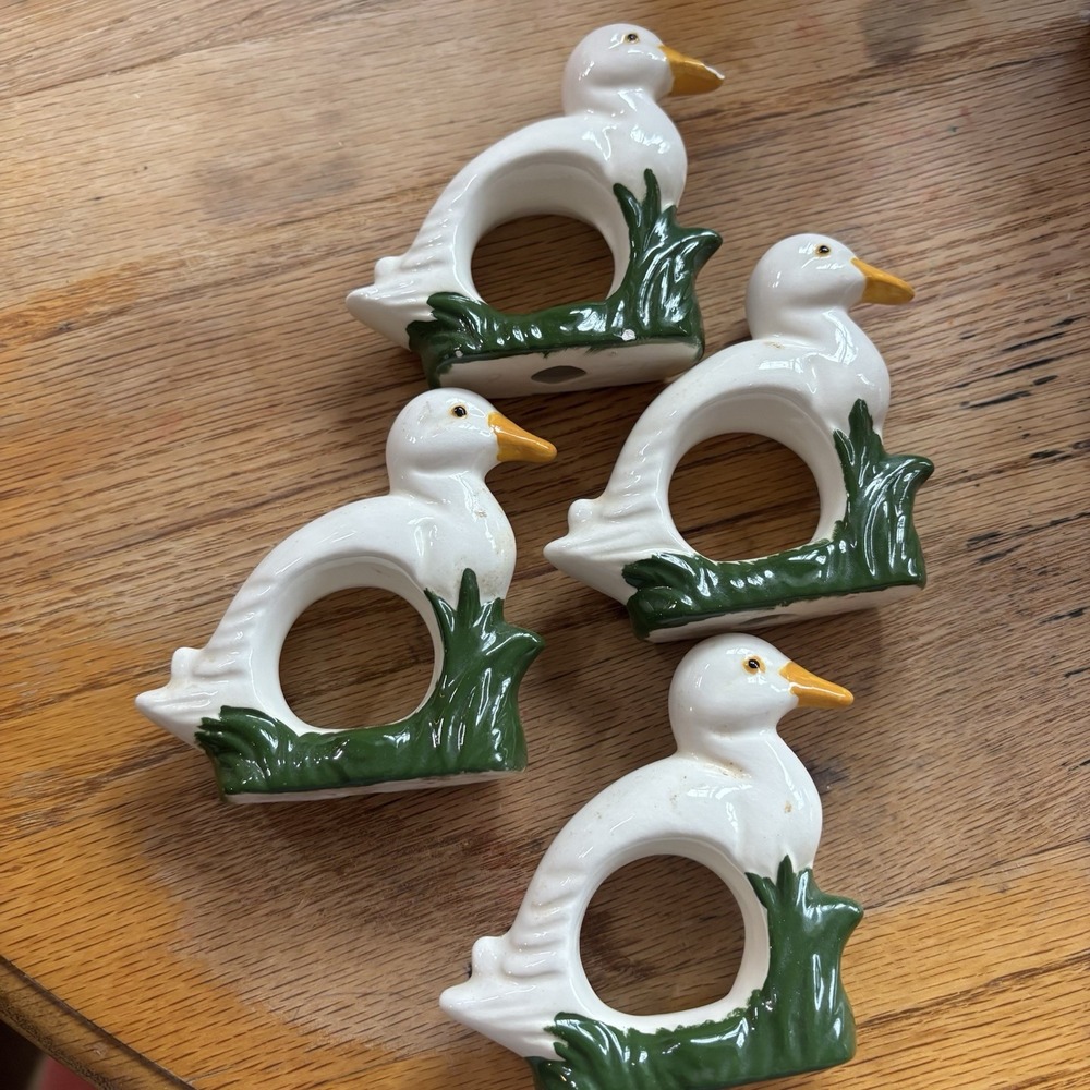 Vintage Ceremic Duck/Geese Napkin Rings Set Of 4‎ White